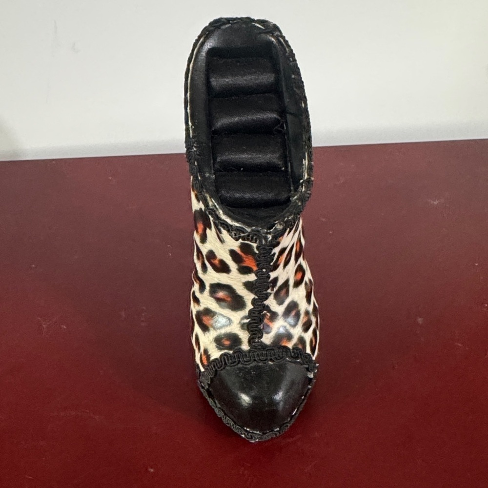 Leopard Print High Heel Ankle Boot ring holder - Picture 4 of 8